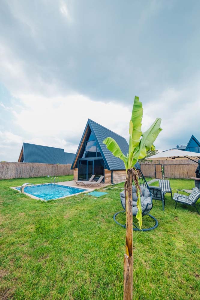 Sapanca Sıcak Havuzlu Bungalovlar ile Konforlu Bir Tatil