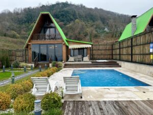 Sapanca’da Özel Havuzlu Bungalovlar ile Lüks Tatil
